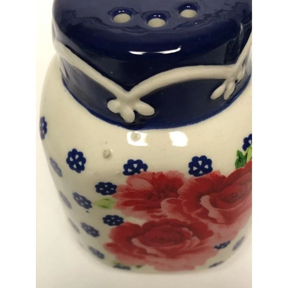 Pioneer Woman Frontier Rose Salt And Pepper Set Shakers Blue Red White New